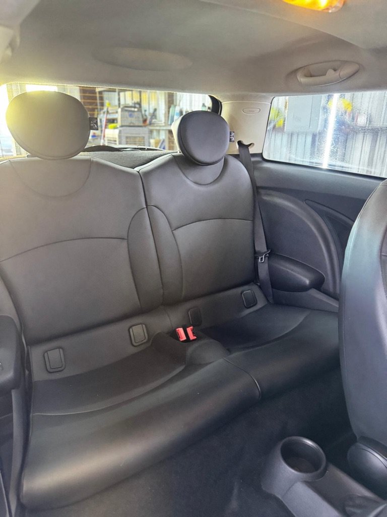 Used 2011 MINI Cooper Hardtop FWD image 28
