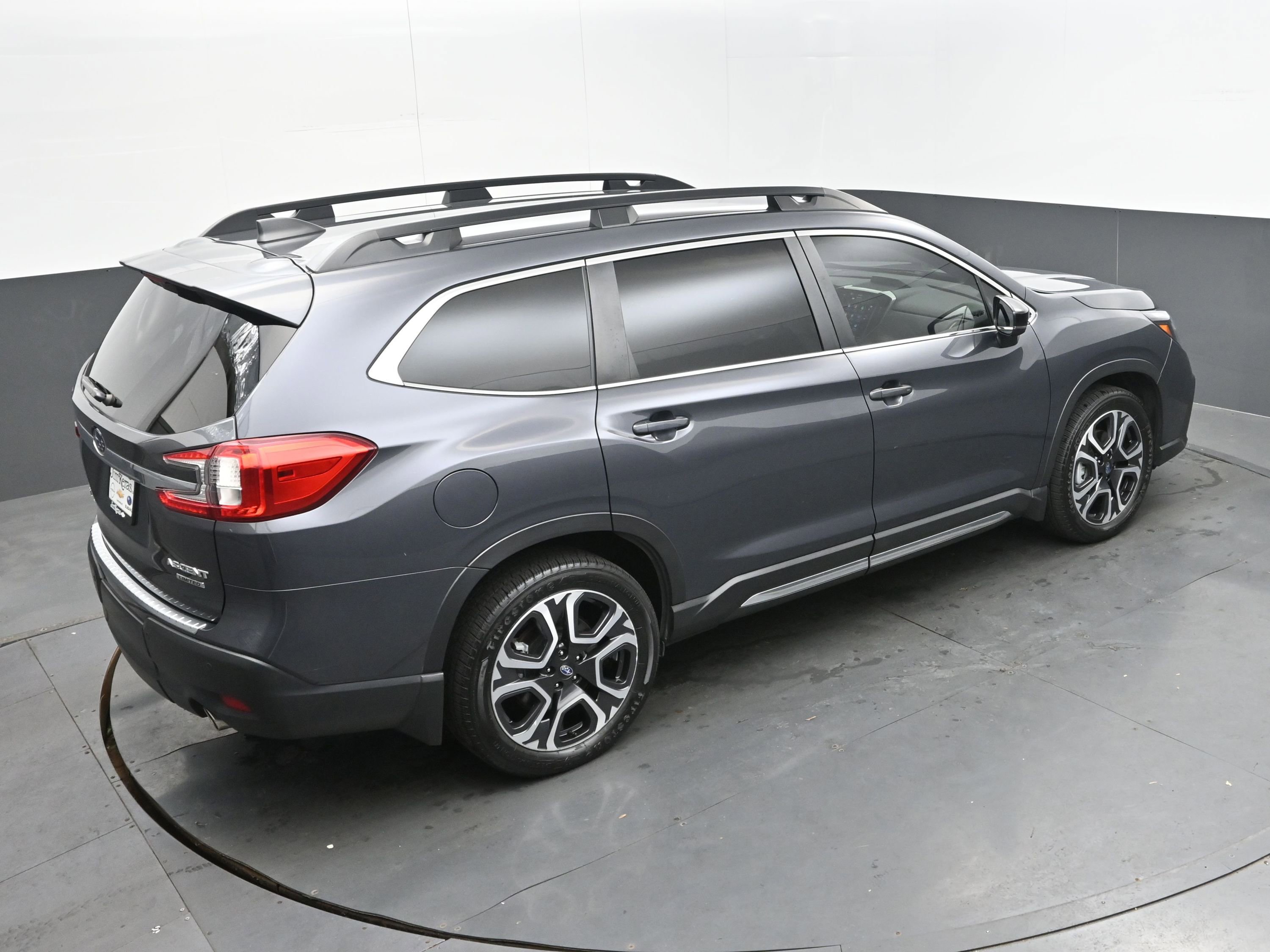 Used 2024 Subaru Ascent Limited image 37