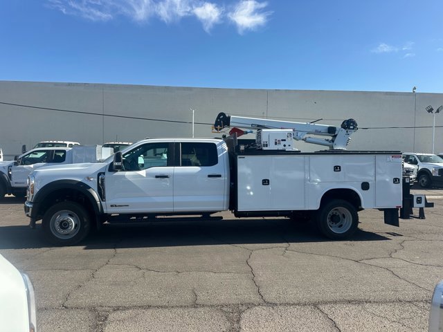 New 2024 Ford F550 4x4 Crew Cab Super Duty image 4