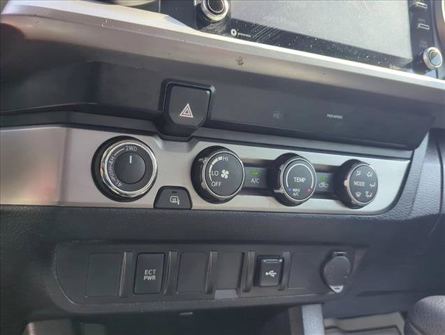 Used 2022 Toyota Tacoma SR5 AWD/4WD image 21