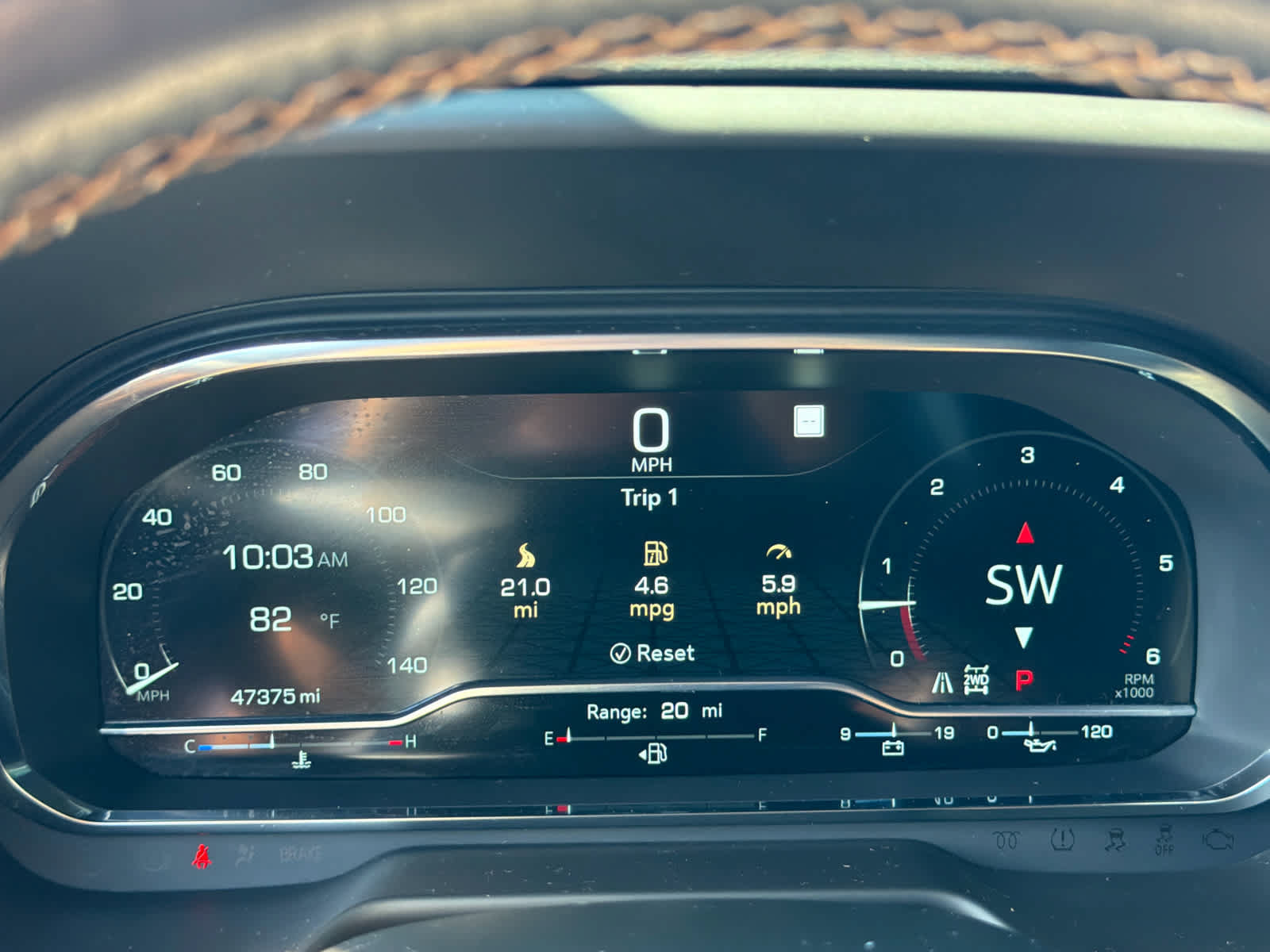 Certified 2022 GMC Yukon AT4 w/ Technology Package AWD/4WD image 23