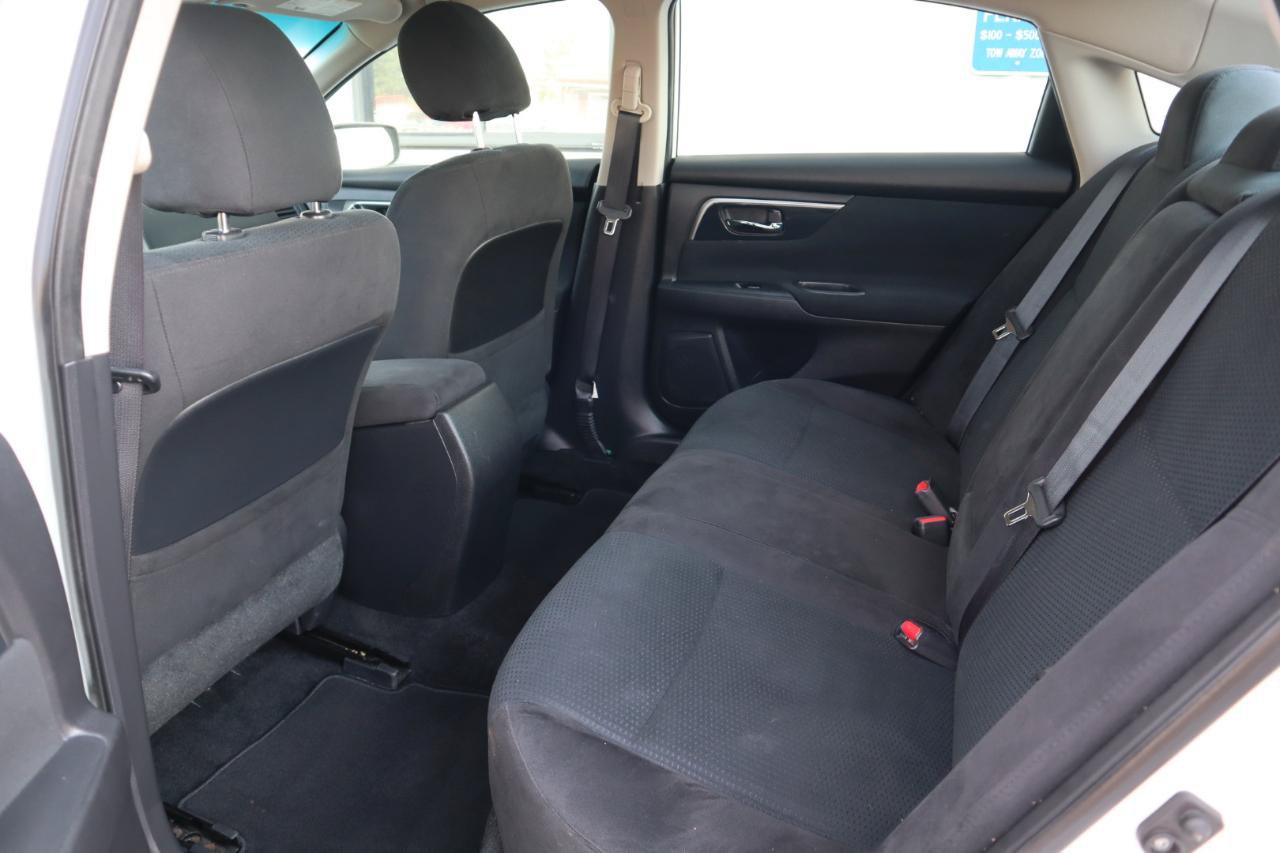 Used 2014 Nissan Altima 2.5 S w/ Display Audio Package FWD image 44