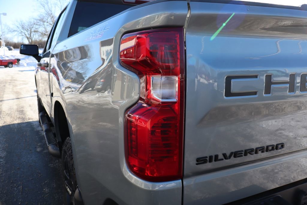 Used 2024 Chevrolet Silverado 1500 Custom Trail Boss w/ LPO, Dark Essentials Package image 31