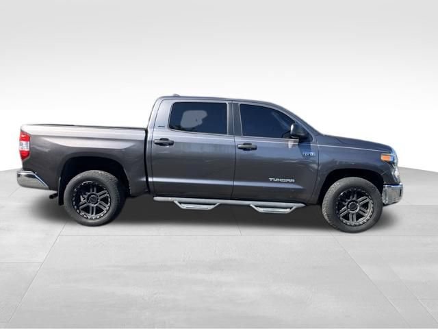 Used 2020 Toyota Tundra SR5 w/ SR5 Upgrade Package AWD/4WD image 4