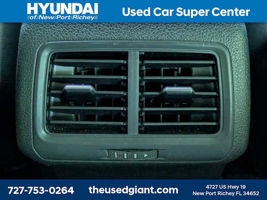 Used 2019 Volkswagen GTI SE FWD image 15