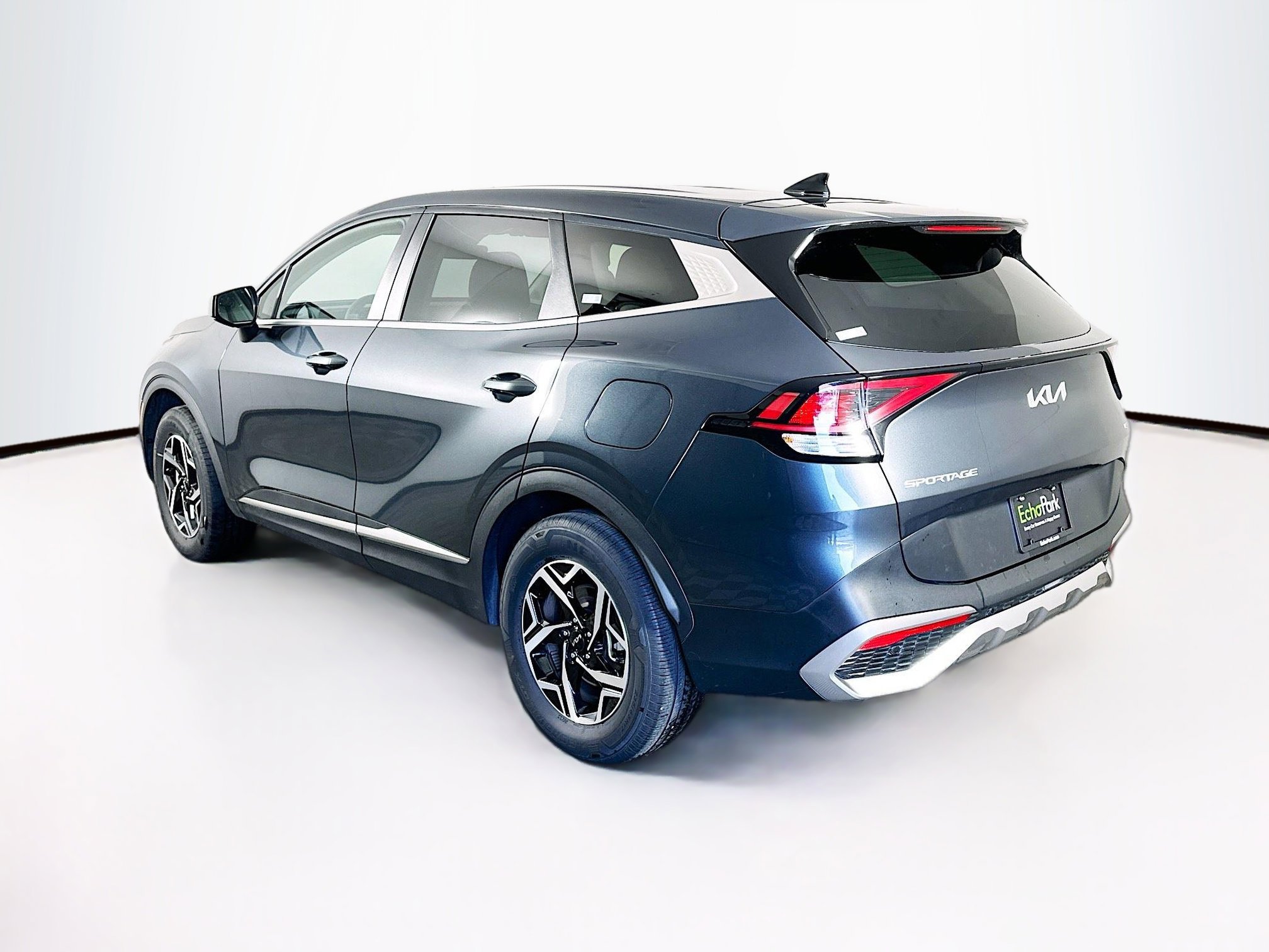 Used 2025 Kia Sportage LX AWD/4WD image 5