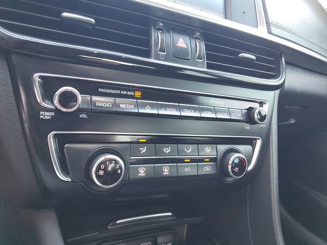 Used 2020 Kia Optima SE image 22