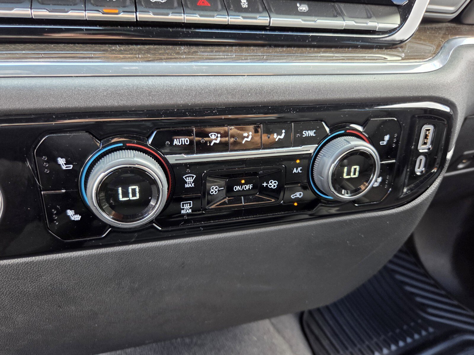 Used 2023 Chevrolet Silverado 1500 LT RWD image 27