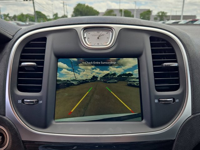 Used 2022 Chrysler 300 Touring L RWD image 13
