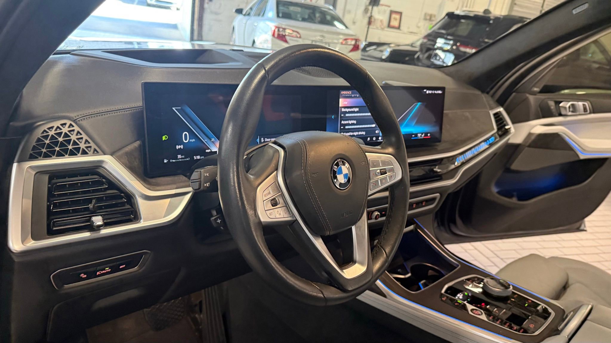 Used 2024 BMW X7 xDrive40i w/ Premium Package AWD/4WD image 52