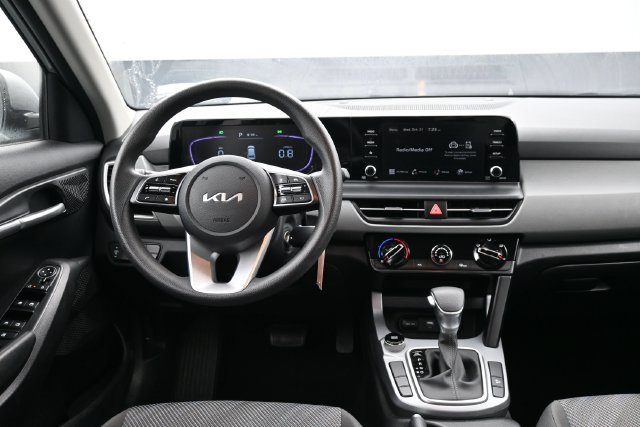 Used 2026 Kia Seltos LX FWD image 10