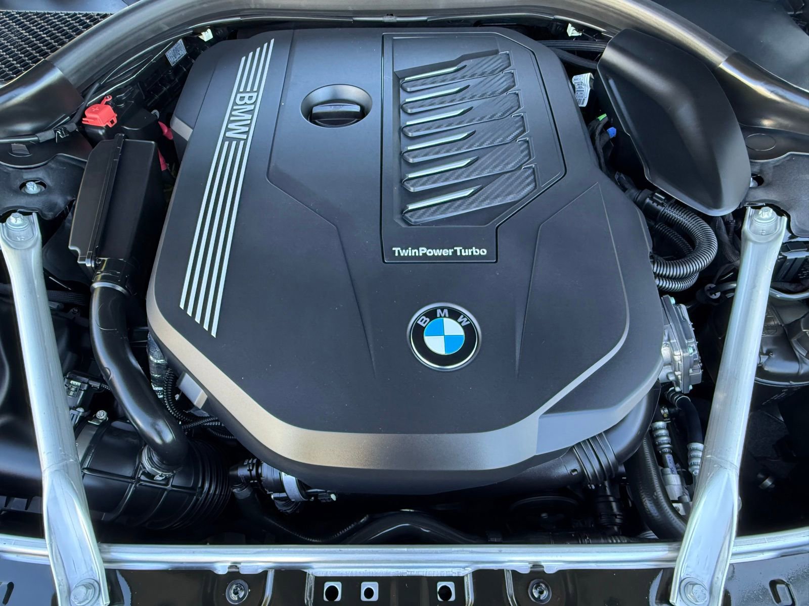 Certified 2025 BMW 840i Coupe w/ M Sport Professional Package image 33