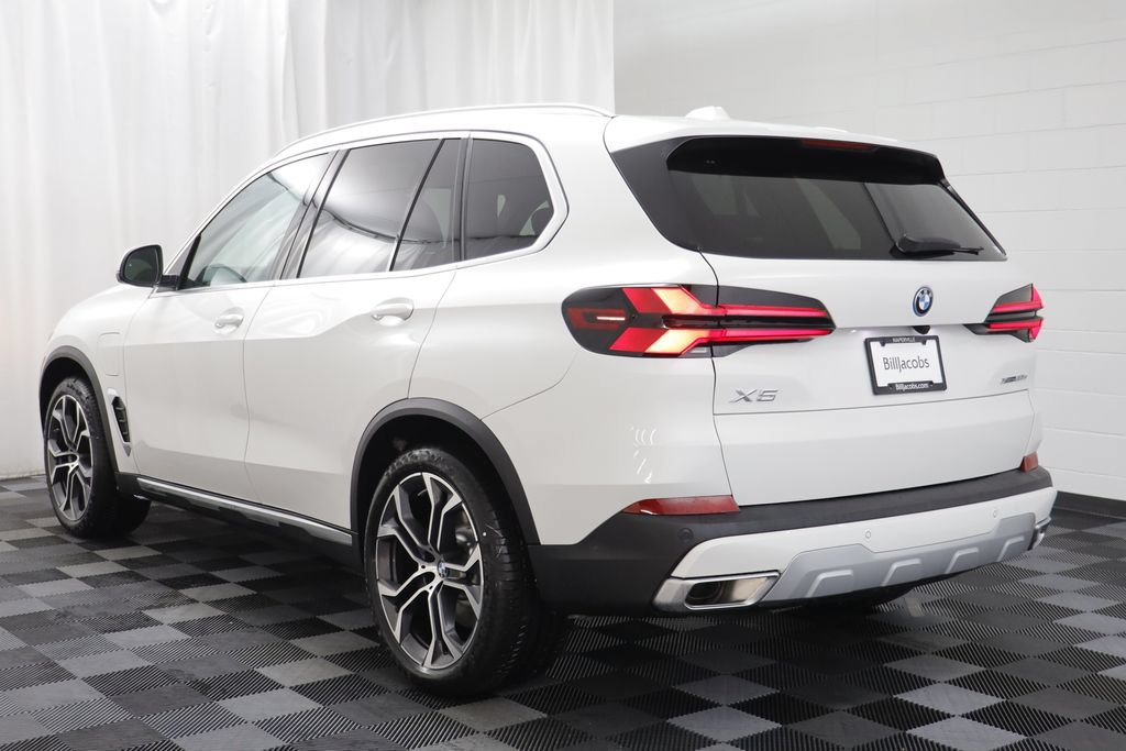 New 2026 BMW X5 xDrive50e w/ Executive Package AWD/4WD image 17