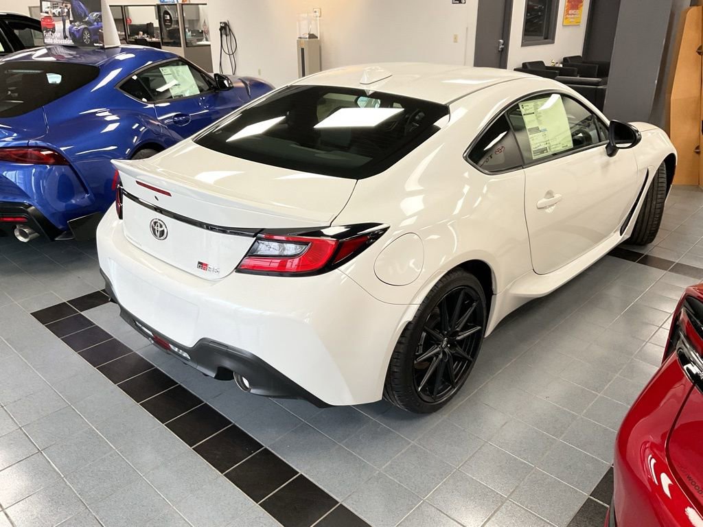New 2026 Toyota GR86 Premium image 15