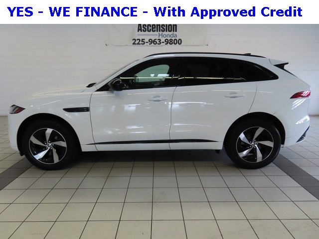 Used 2024 Jaguar F-PACE R-Dynamic S image 3
