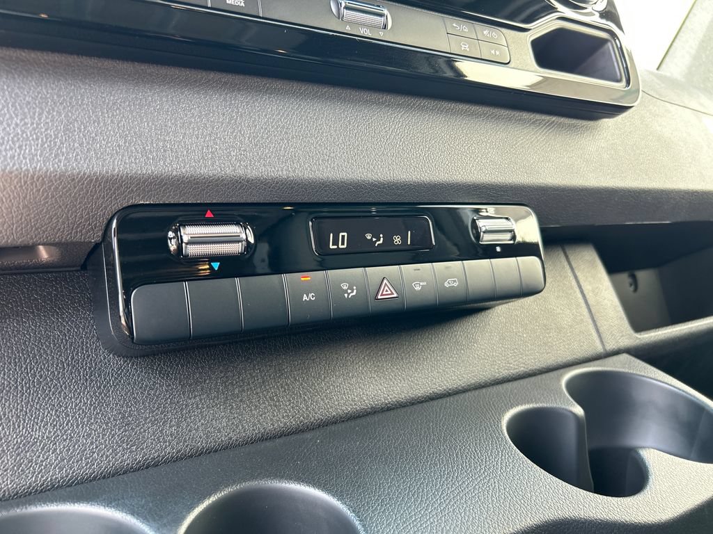 New 2026 Mercedes-Benz Sprinter 2500 image 21