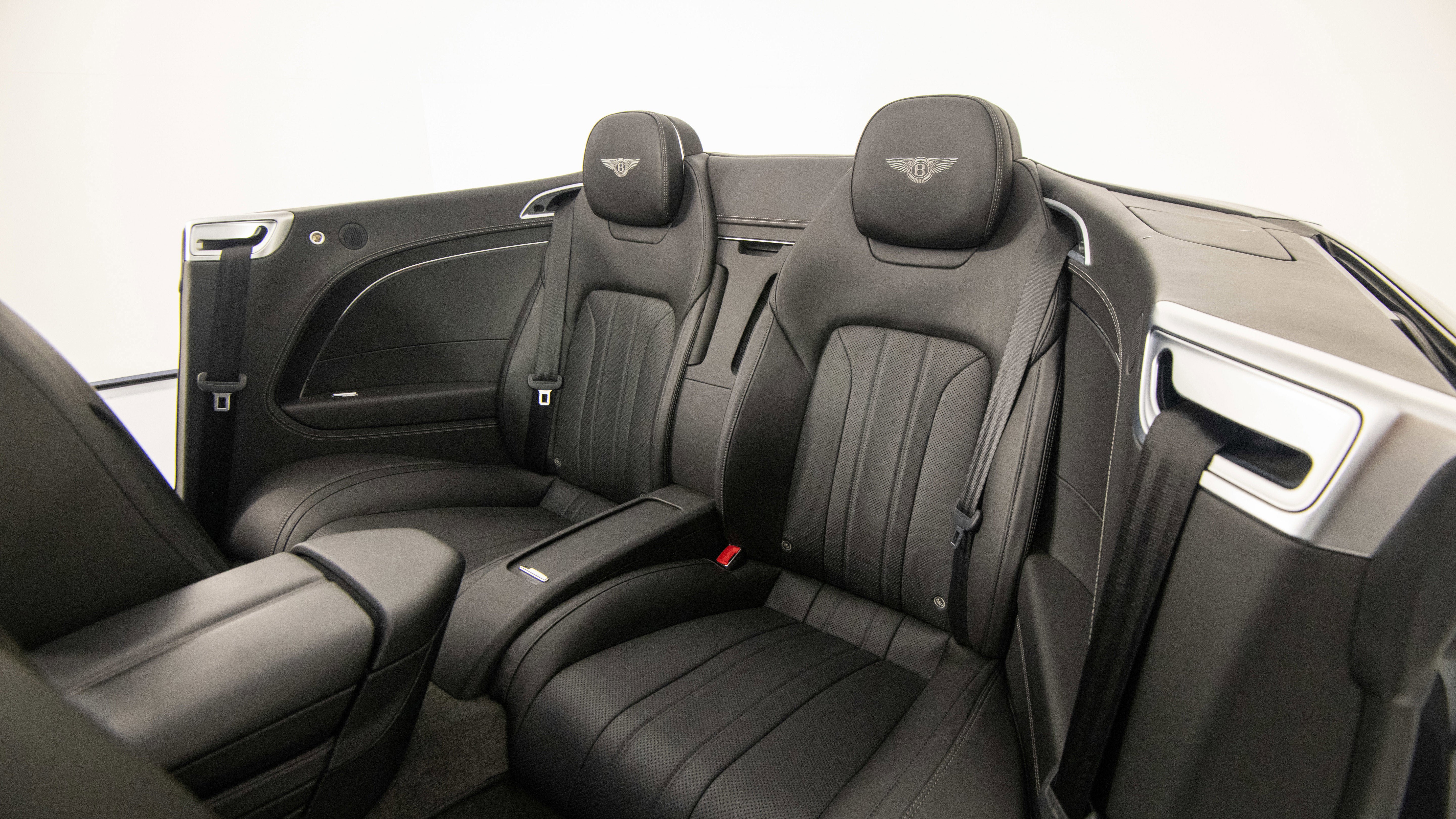 Used 2020 Bentley Continental GT AWD/4WD image 31