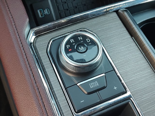 Used 2024 Ford Expedition Limited RWD image 18
