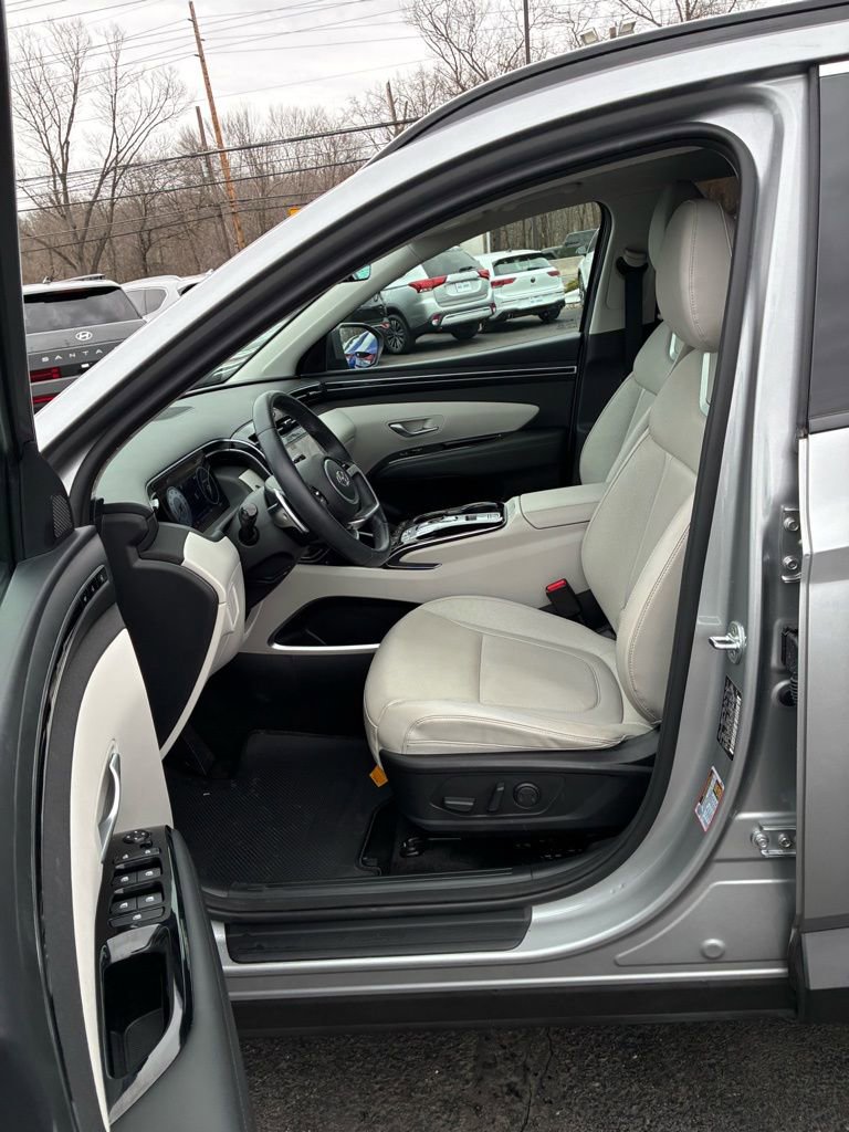 Used 2023 Hyundai Tucson Limited w/ Cargo Package image 25