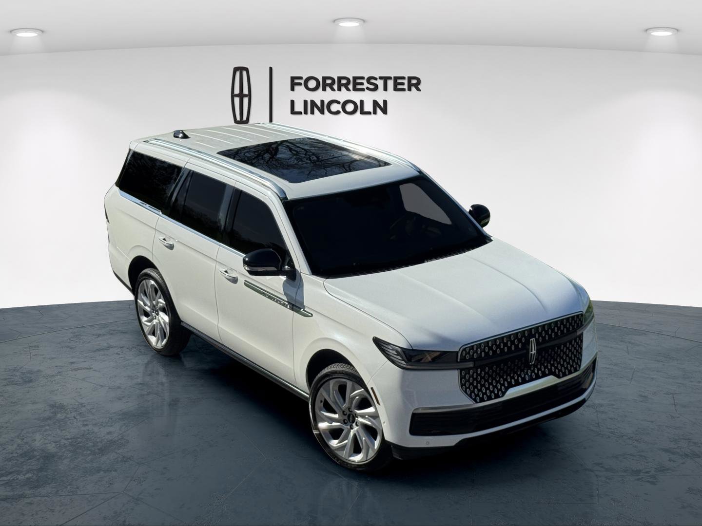 Used 2025 Lincoln Navigator Reserve AWD/4WD image 10