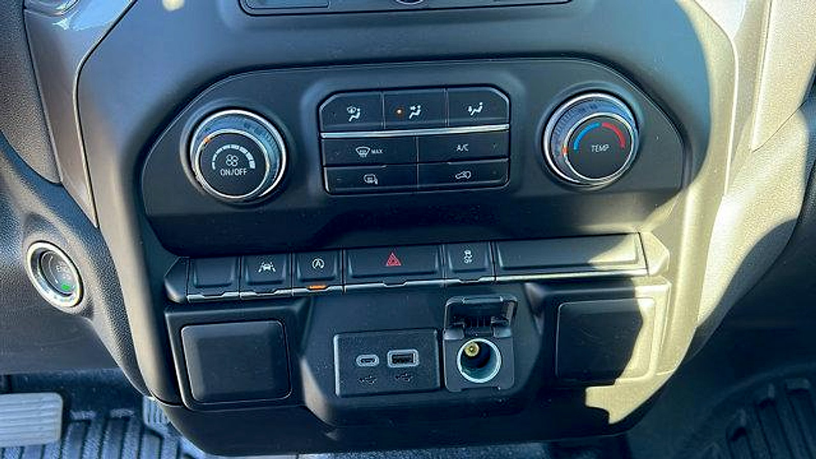 New 2026 Chevrolet Silverado 1500 W/T image 18