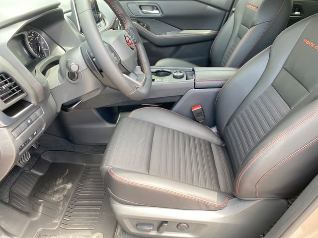 New 2026 Nissan Rogue SV AWD/4WD image 10