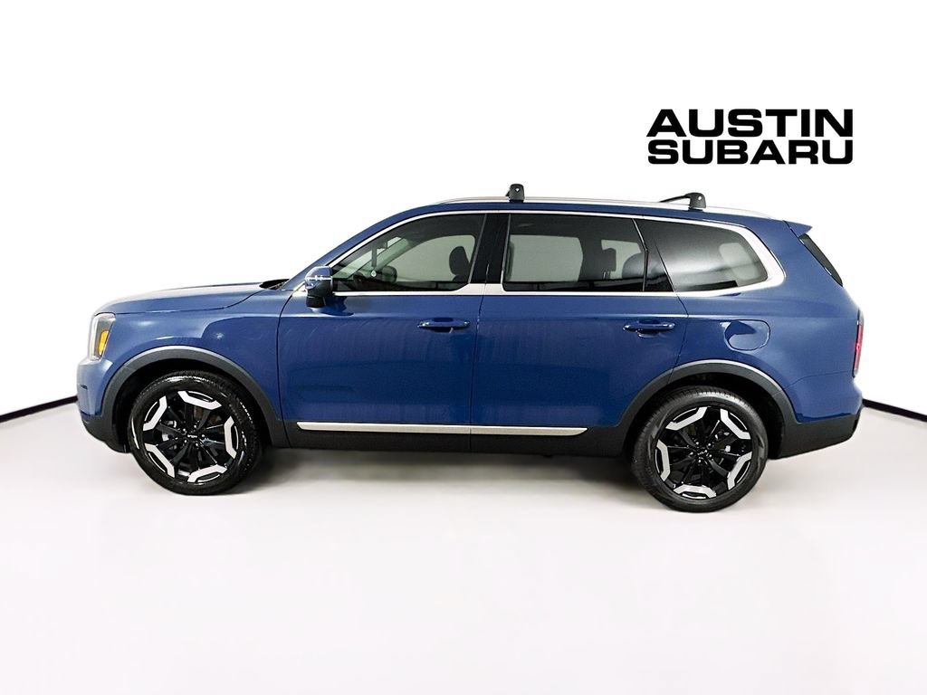 Used 2025 Kia Telluride EX w/ EX Captain's Chair Package FWD image 4