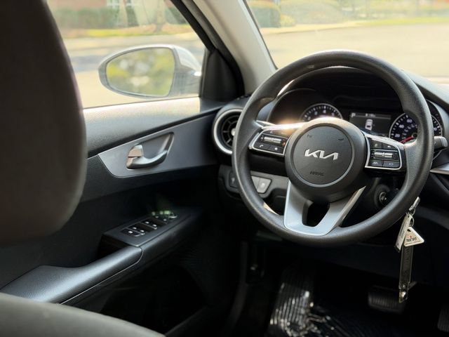 Used 2024 Kia Forte LXS FWD image 33