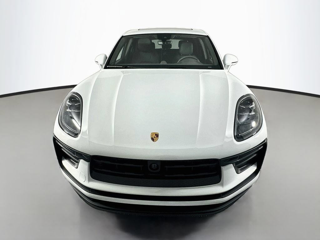 New 2026 Porsche Macan AWD/4WD image 6