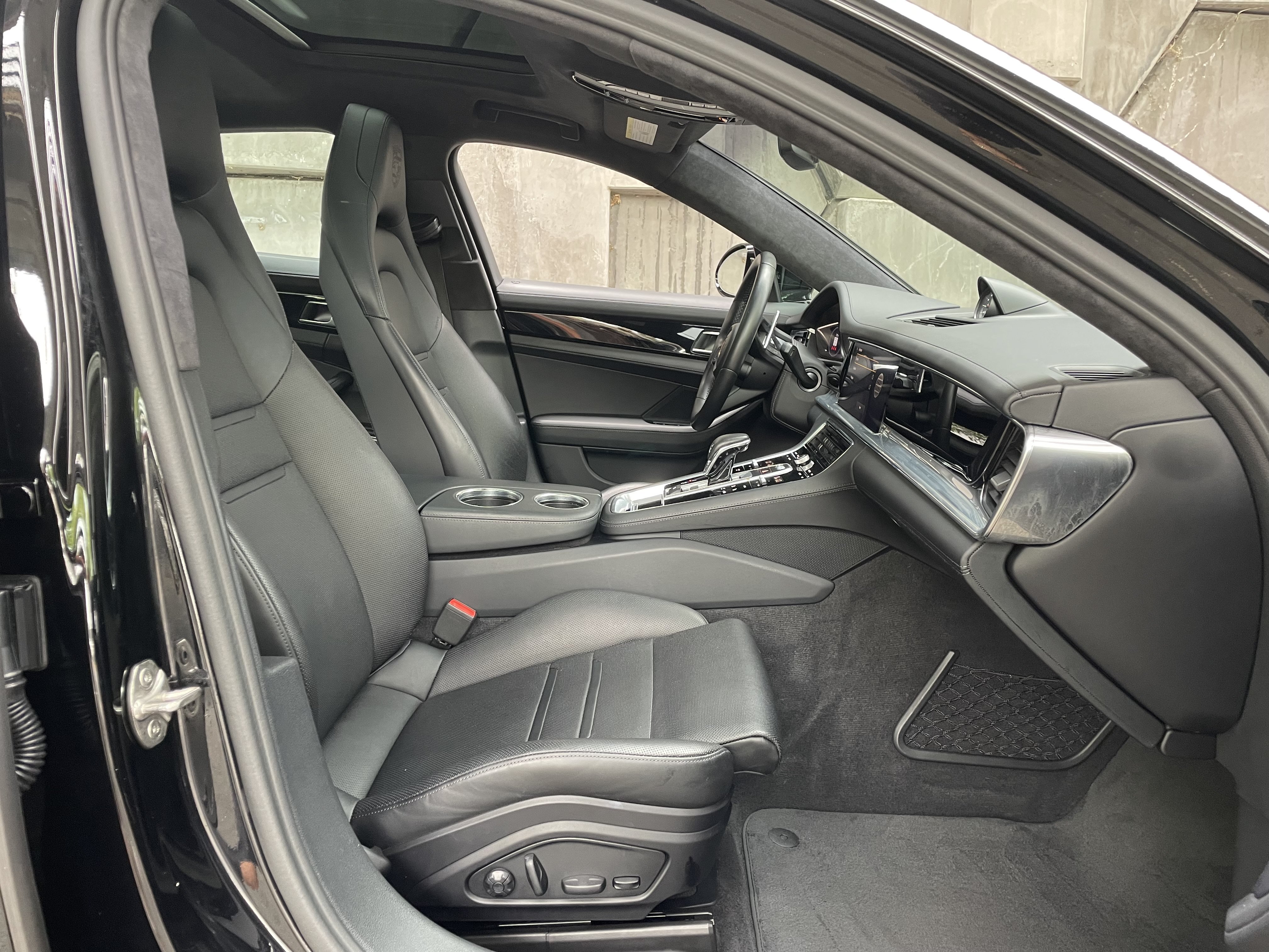 Used 2023 Porsche Panamera GTS AWD/4WD image 15