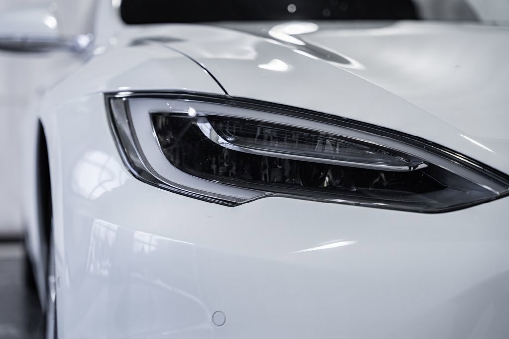 Used 2019 Tesla Model S Long Range image 11