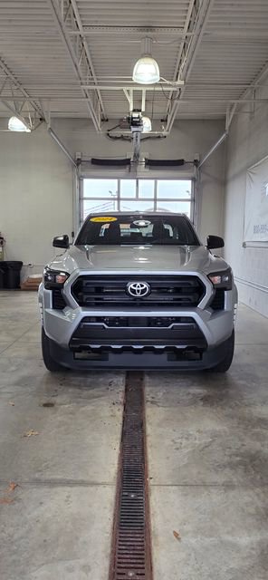 Used 2024 Toyota Tacoma SR image 10