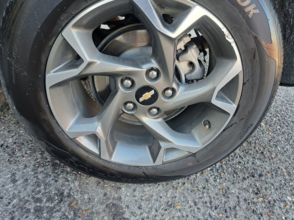 Used 2025 Chevrolet Trax LT image 24