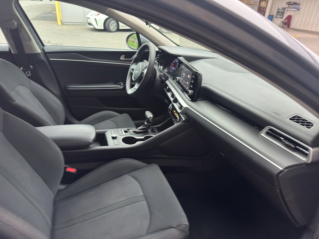 Used 2022 Kia K5 LXS image 17