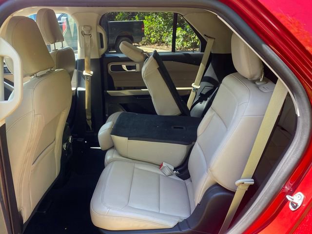 Used 2021 Ford Explorer XLT w/ Equipment Group 202A RWD image 9