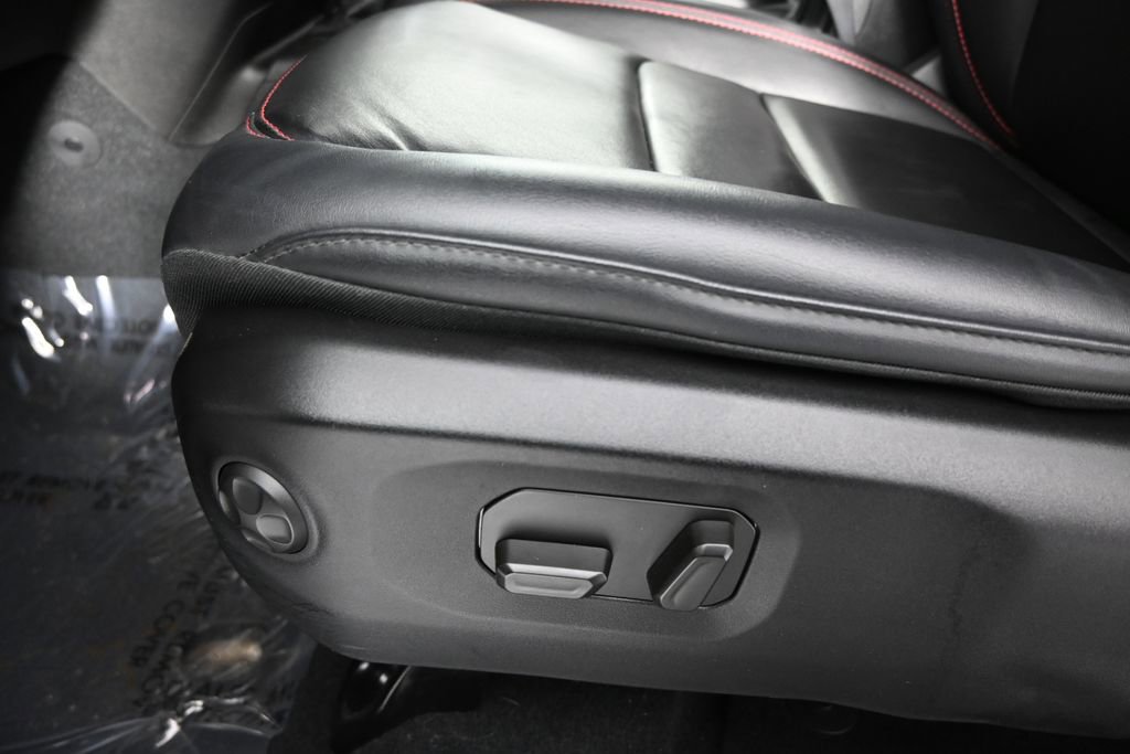Used 2024 Jeep Wrangler Unlimited Rubicon AWD/4WD image 22