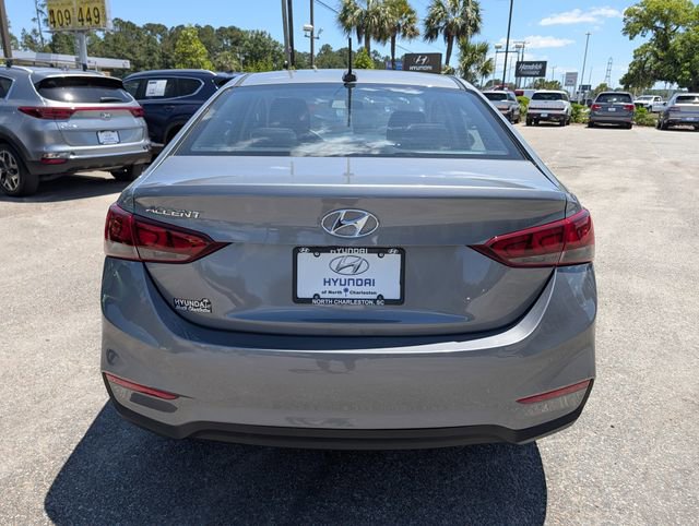 Certified 2022 Hyundai Accent SEL FWD image 5