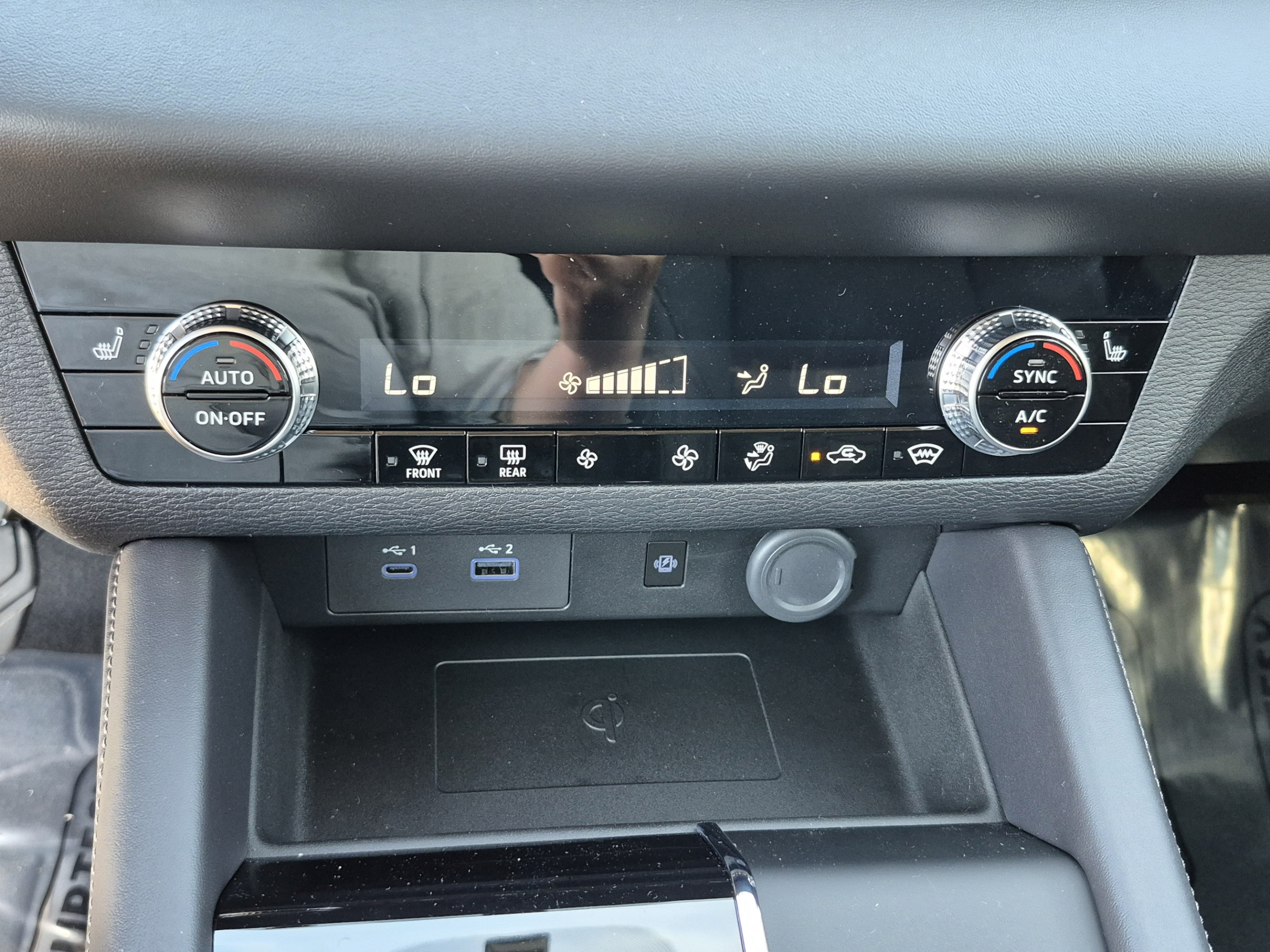 New 2026 Nissan Rogue SL w/ Family Package AWD/4WD image 27