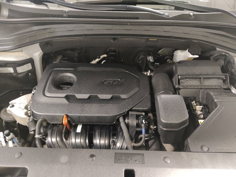 Used 2020 Hyundai Santa Fe SE image 30