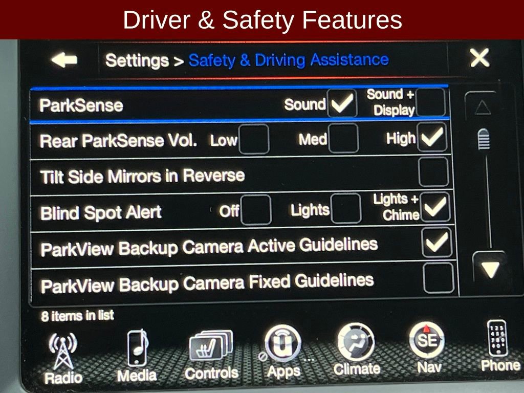 Used 2017 Jeep Cherokee Overland image 7