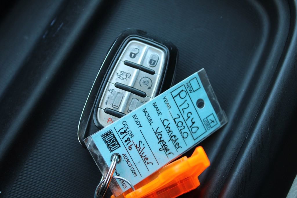 Used 2020 Chrysler Voyager Lxi image 35