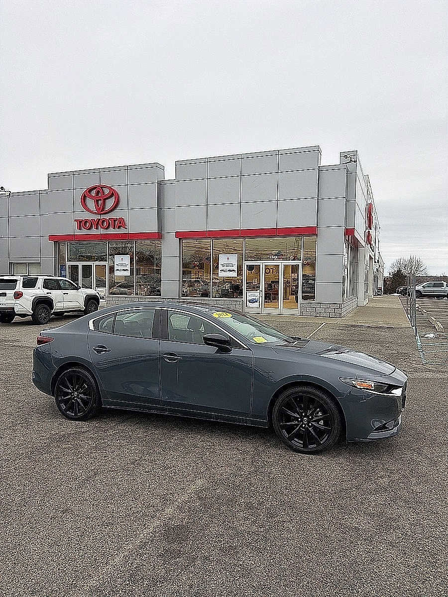 Used 2024 MAZDA MAZDA3 s image 6