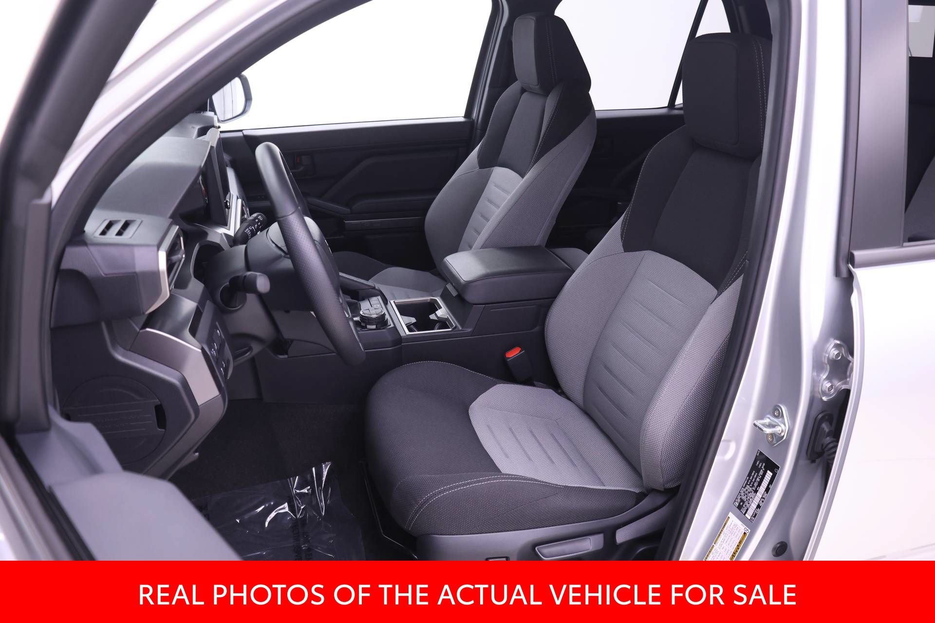 Used 2025 Toyota 4Runner TRD Off-Road AWD/4WD image 3