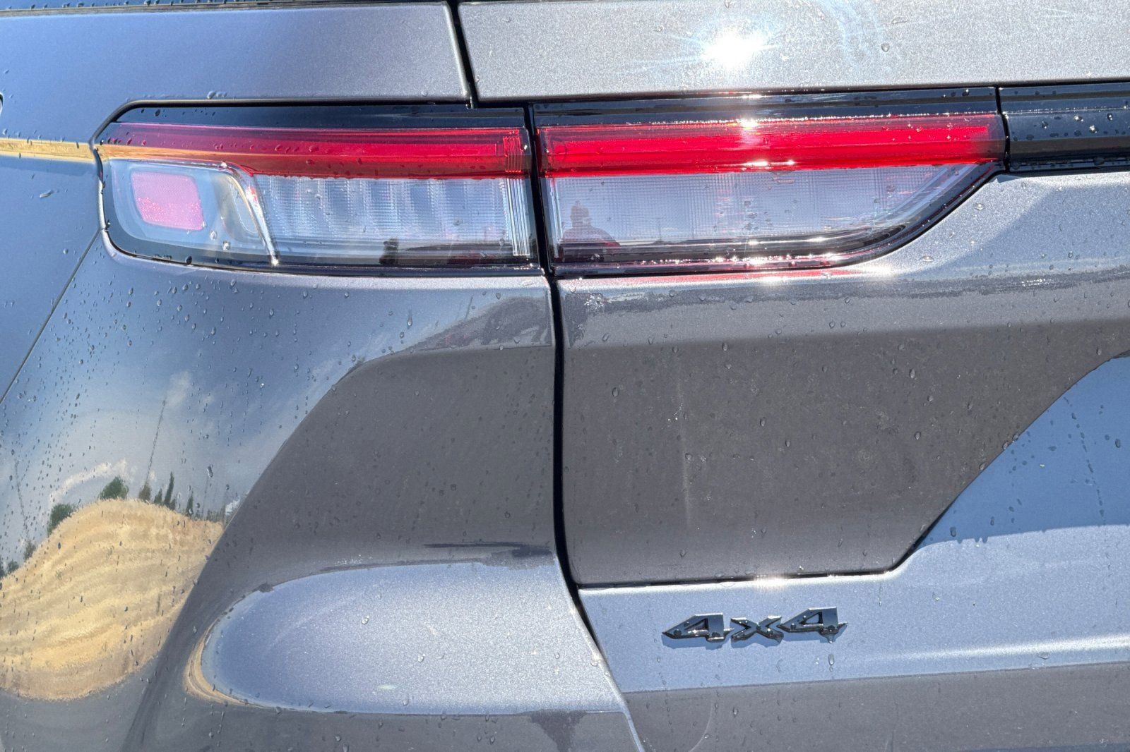 New 2026 Jeep Grand Cherokee Summit AWD/4WD image 25