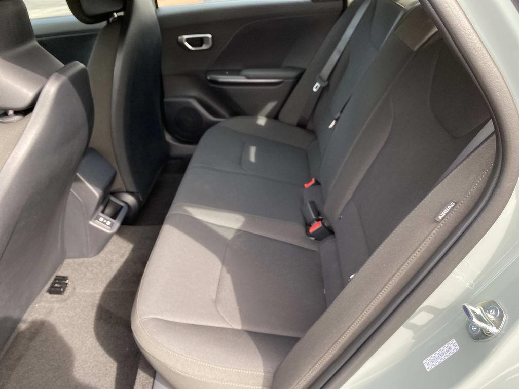 New 2026 Kia K4 FWD image 6