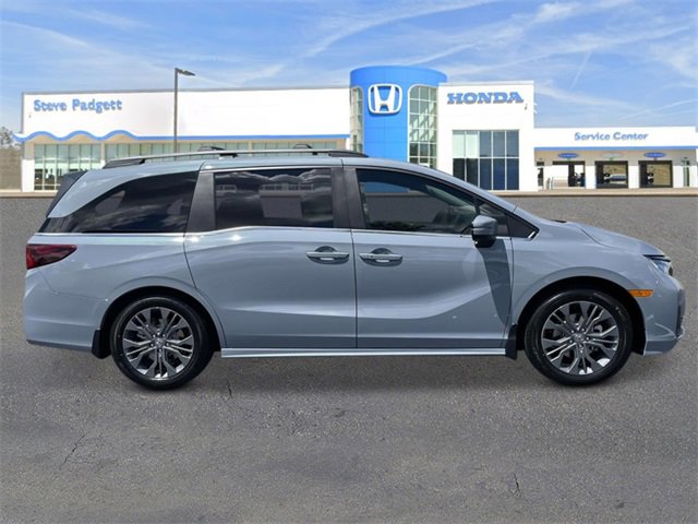 New 2026 Honda Odyssey Touring image 7