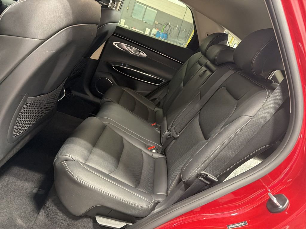 Used 2025 Genesis GV70 2.5T image 24