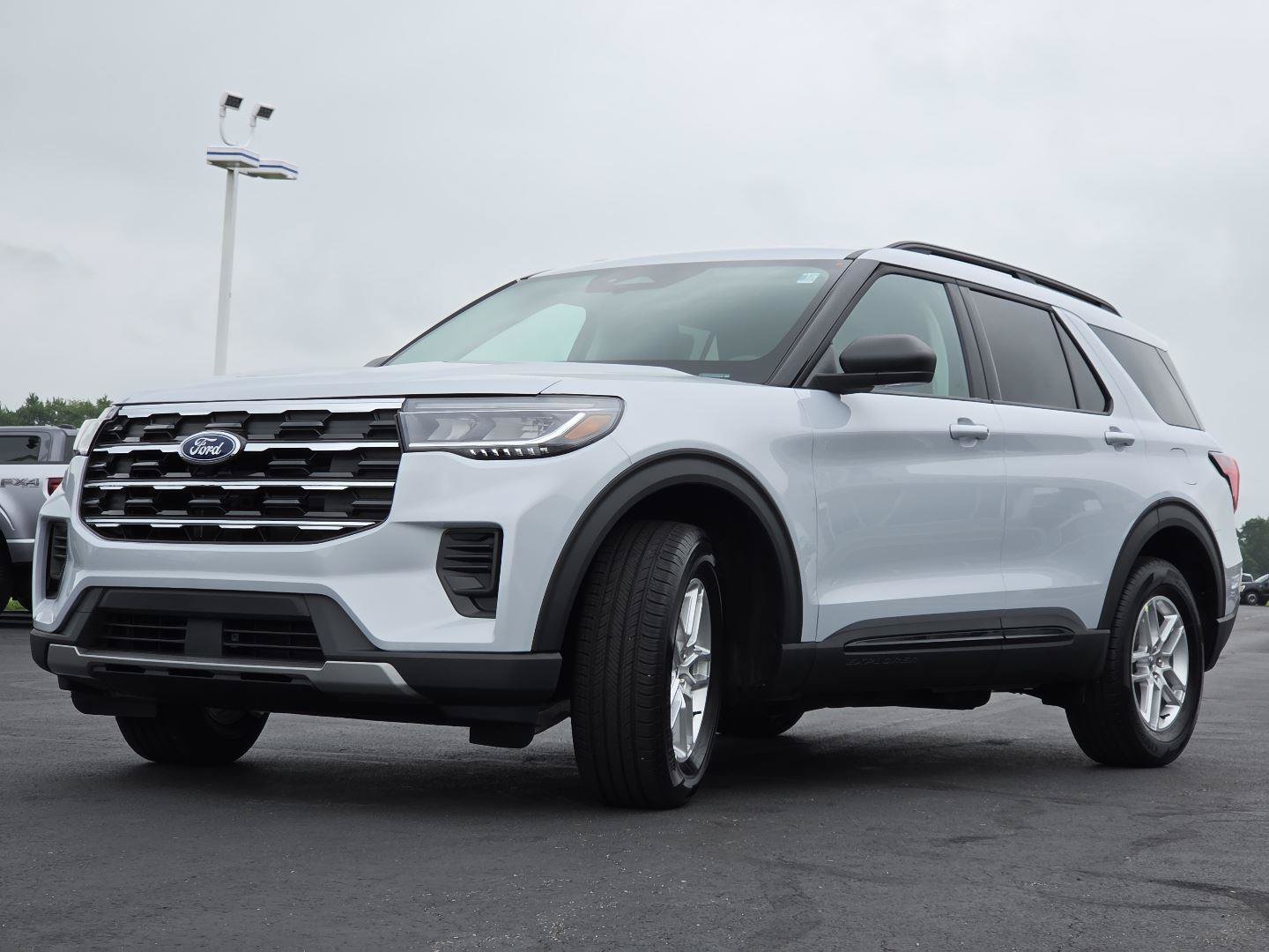 New 2026 Ford Explorer Active AWD/4WD image 14