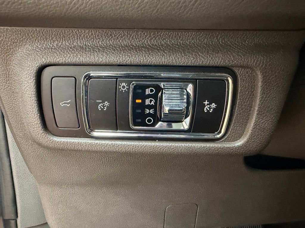 Used 2023 Lincoln Corsair Reserve w/ Equipment Group 202A image 21