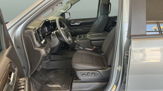 Used 2024 Chevrolet Silverado 1500 RST w/ Protection Package AWD/4WD image 9